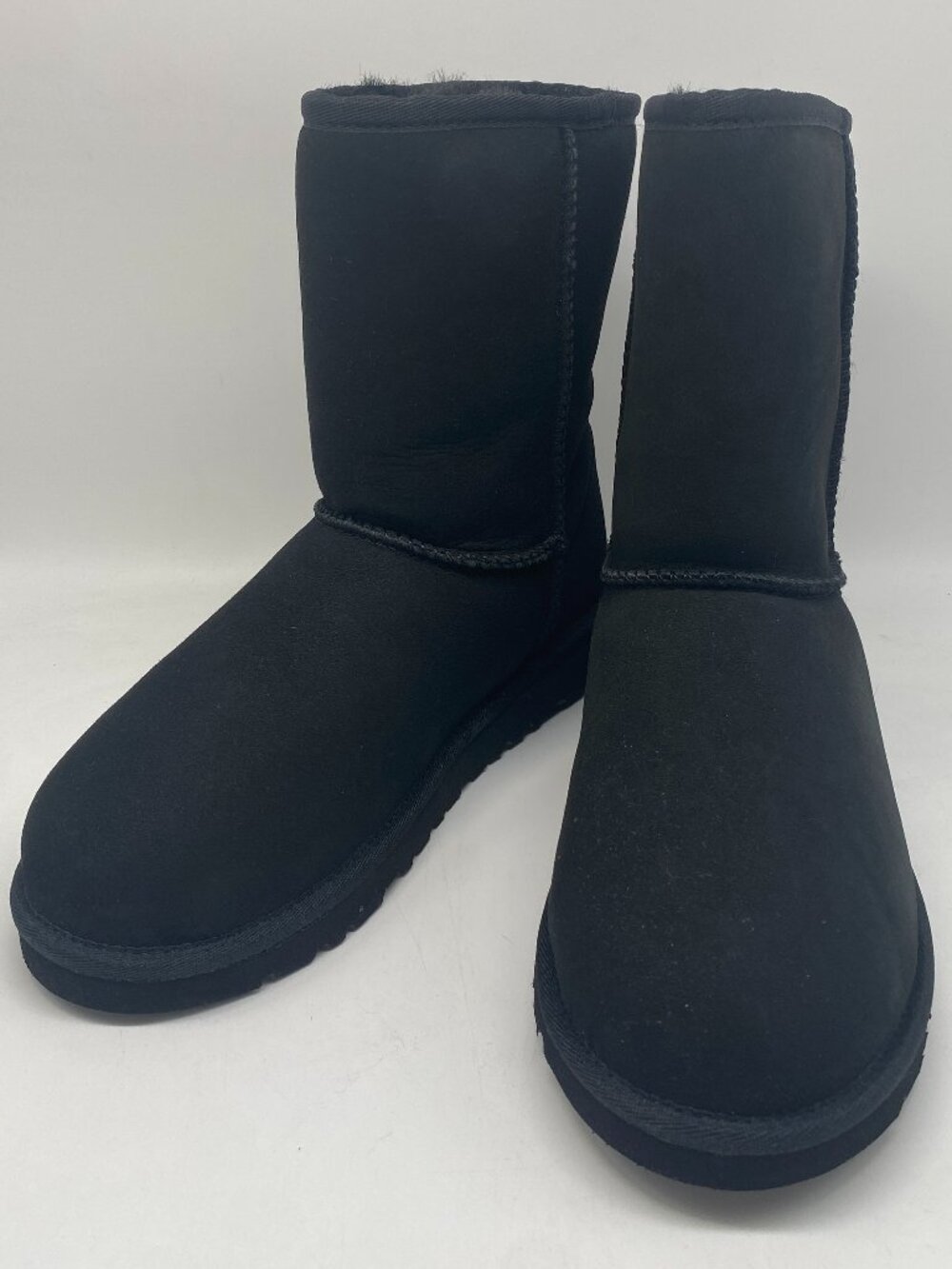 UGG KIDS CLASSIC BOOTS BLACK US BIG KIDS VARIOUS SIZE